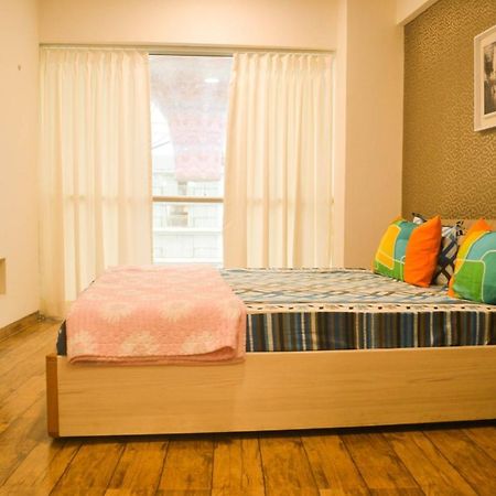 7 Star Weekend Studio At Rajhans Belliza By Global Hospitality Surat Eksteriør billede